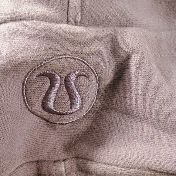 Lululemon Hoodie Womens Medium Purple Scuba Oversized Fleece Kangaroo Pocket - Picture 3 of 9